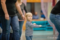 Kleine und Große am laufenden Band (Eltern-Kind)